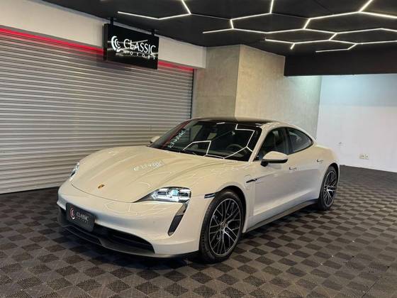 PORSCHE TAYCAN ELÉTRICO